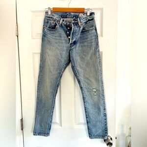 Levi's Light Wash Distressed Jeans